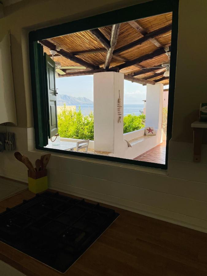 Villa Pomelia, Villa Nel Corso Di Santa Marina Salina A 50 Mt Dal Mare מראה חיצוני תמונה