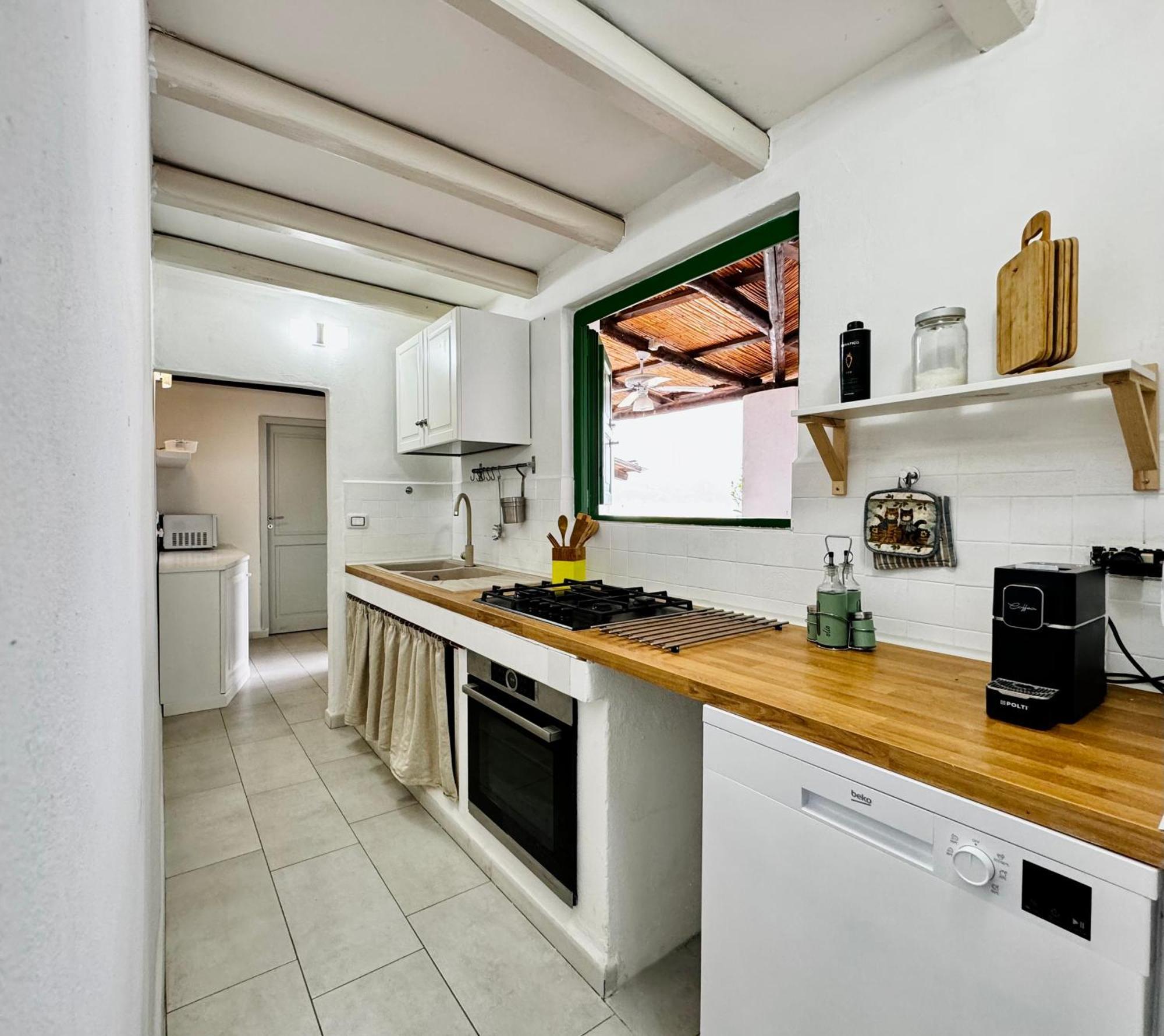 Villa Pomelia, Villa Nel Corso Di Santa Marina Salina A 50 Mt Dal Mare מראה חיצוני תמונה